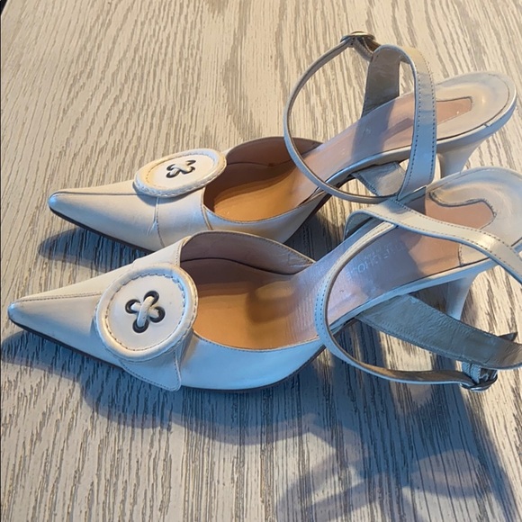 L’autre Chose cream low sling back pumps. Size 6.5 - Picture 2 of 4